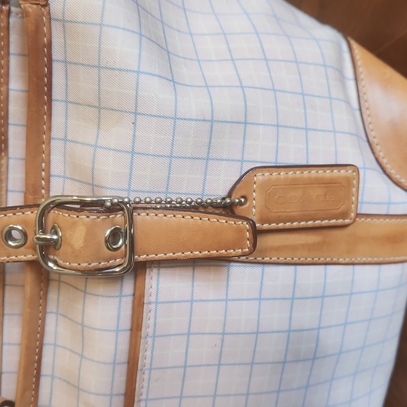 Coach handbag. - Picture 4 of 13